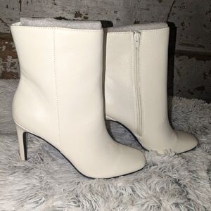 Journey Collection Silvy Bootie In Color White. Size 8.